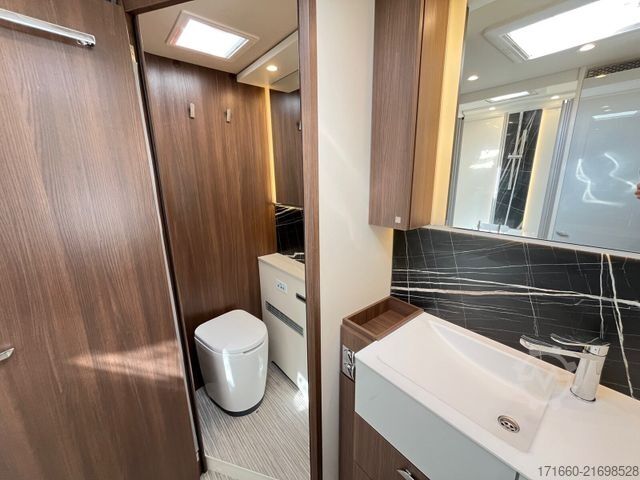 Autorulotă integrată BÜRSTNER Elegance I 910 G MEGA DEAL! 58775,- Euro sparen!