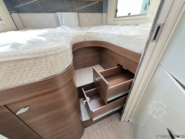 Autorulotă integrată BÜRSTNER Elegance I 910 G MEGA DEAL! 58775,- Euro sparen!