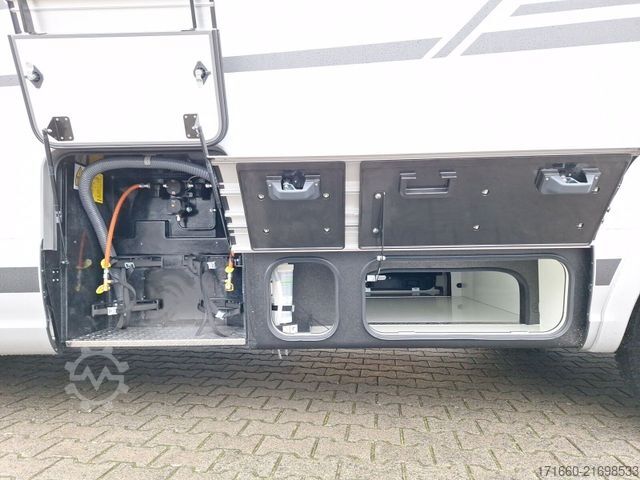 Autorulotă integrată HYMER/ERIBA B-Klasse ML I BlackLine 780 HUBSTÜTZ.,