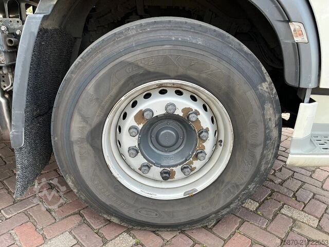 Standaard-SZM DAF XF 480 FT Nokkenas vervangen op 614000 KM