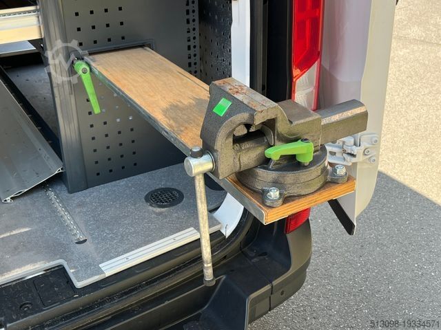 Komercijalno vozilo sa visokim krovom VOLKSWAGEN CRAFTER 2.0 TDI BOTT REGALS. STANDHZG. NAVI PDC