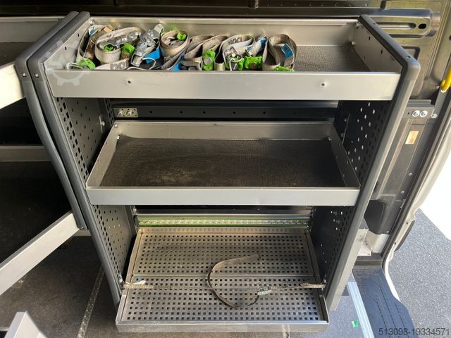 Højt tag varevogn VOLKSWAGEN CRAFTER 2.0 TDI BOTT REGALS. STANDHZG. NAVI PDC