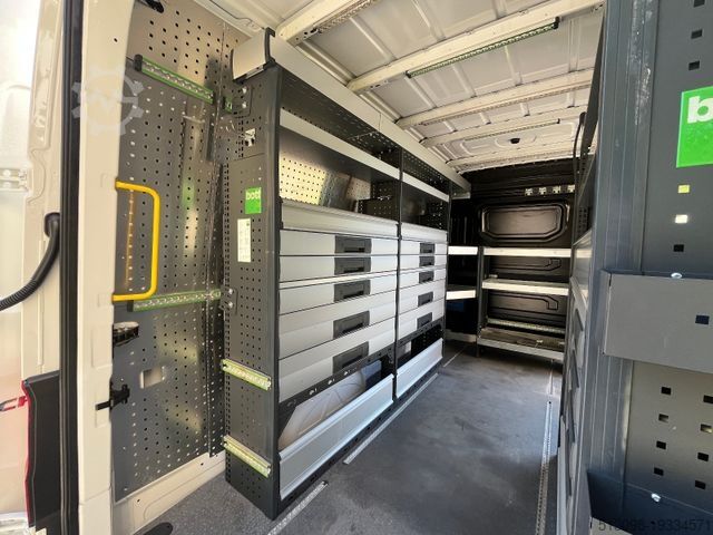 Højt tag varevogn VOLKSWAGEN CRAFTER 2.0 TDI BOTT REGALS. STANDHZG. NAVI PDC