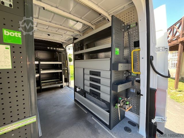 Højt tag varevogn VOLKSWAGEN CRAFTER 2.0 TDI BOTT REGALS. STANDHZG. NAVI PDC