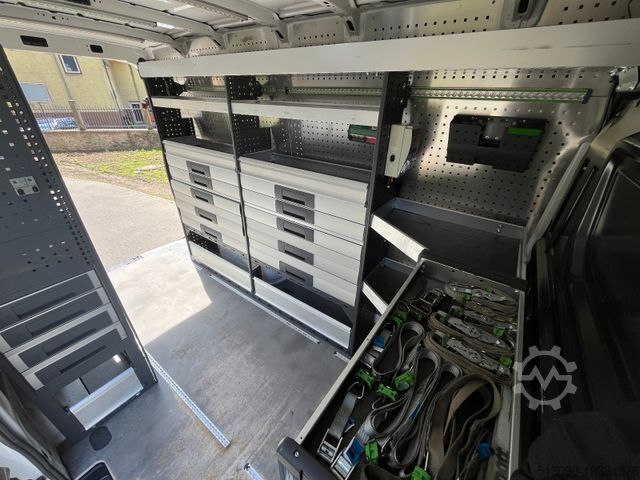 Komercijalno vozilo sa visokim krovom VOLKSWAGEN CRAFTER 2.0 TDI BOTT REGALS. STANDHZG. NAVI PDC