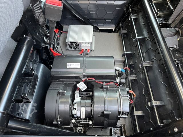 Komercijalno vozilo sa visokim krovom VOLKSWAGEN CRAFTER 2.0 TDI BOTT REGALS. STANDHZG. NAVI PDC