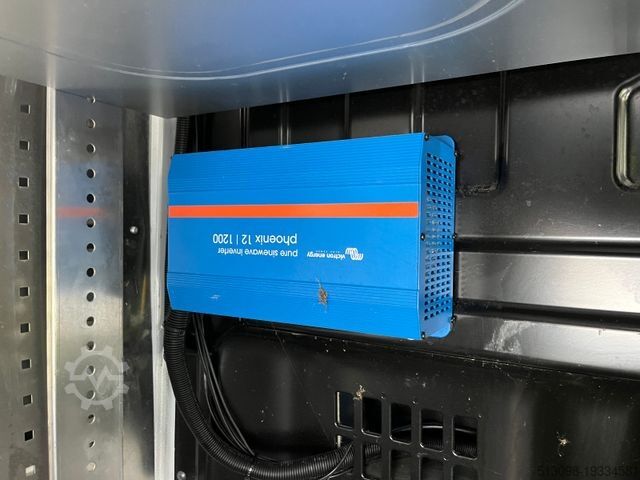 Komercijalno vozilo sa visokim krovom VOLKSWAGEN CRAFTER 2.0 TDI BOTT REGALS. STANDHZG. NAVI PDC