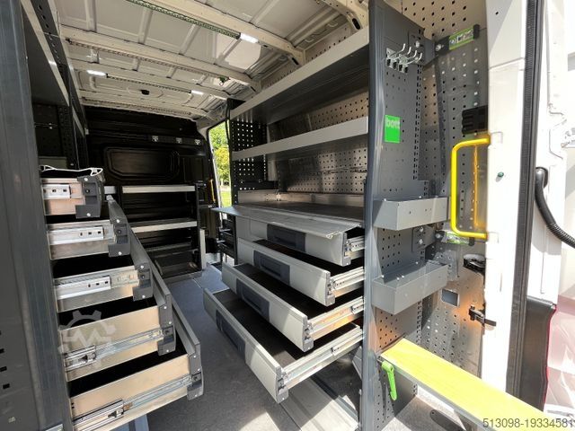 Komercijalno vozilo sa visokim krovom VOLKSWAGEN CRAFTER 2.0 TDI BOTT REGALS. STANDHZG. NAVI PDC