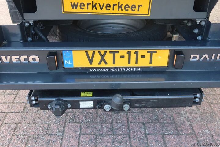 Iveco Daily 35C16 HI Matic Dubbele cabine open 7-persoons uitvoering. Dubbel lucht op achteras. 3.0  Iveco Daily 35C16 HI Matic Dubbele cabine open 7 pers...