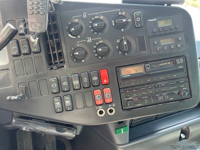 Autobus za međugradski prevoz MERCEDES-BENZ O 404 10 RHD A