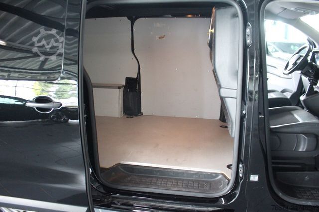 Panel kombi OPEL Vivaro Kasten Edition L3  Navi Kamera