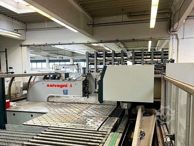 Centro de dobra de chapas CNC Salvagnini P4-2516-ALA