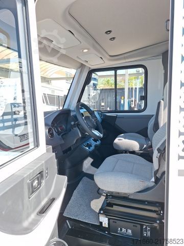 Integrerad husbil HYMER/ERIBA B-Klasse MC I 680