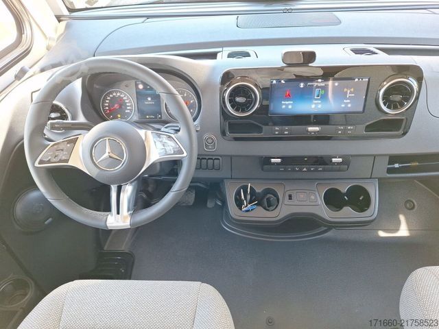 Integrerad husbil HYMER/ERIBA B-Klasse MC I 680