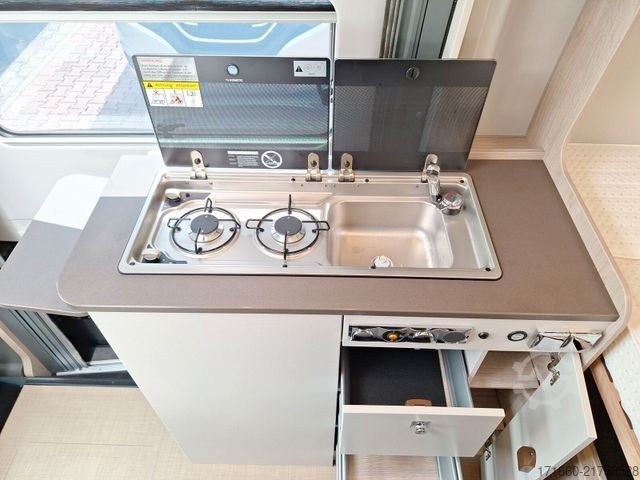 Husbil BÜRSTNER Lineo C 550 Gästebett