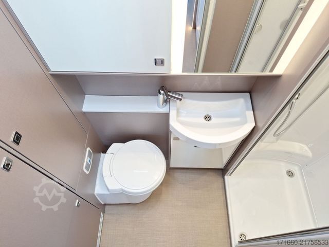 Halvintegrerad husbil BÜRSTNER Lyseo TD 594 AHK/ SAT/ TV