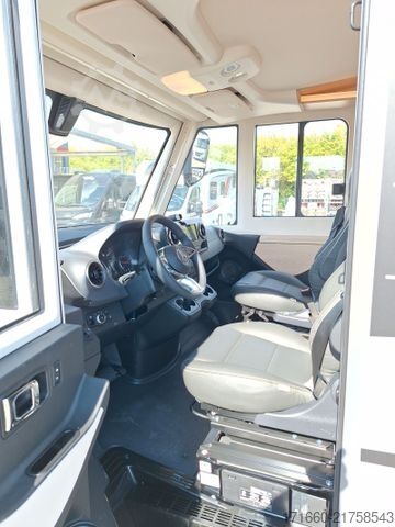 Integrerad husbil HYMER/ERIBA B-Klasse ML I BlackLine 780 HUBSTÜTZEN+Autarkie