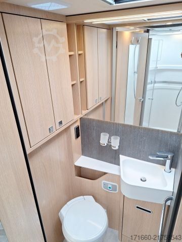 Integrerad husbil HYMER/ERIBA B-Klasse ML I BlackLine 780 HUBSTÜTZEN+Autarkie