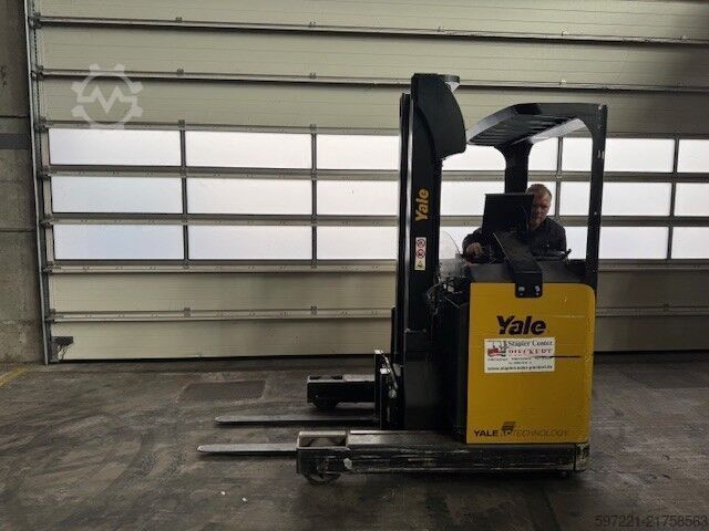 Reach trucks Yale MR14