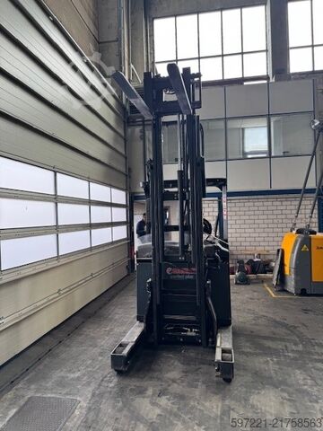 Reach trucks Yale MR14