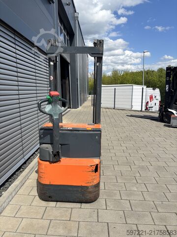 Pallet Stackers Steinbock Boss WP16