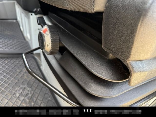 Izotermiczny van chłodnia MERCEDES-BENZ Sprinter 316 CDi Kühlkoffer Zanotti Tiefkühlung