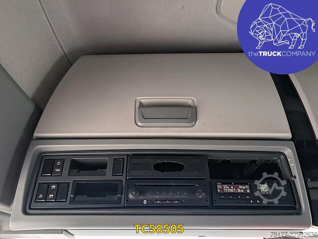  Renault T 520
