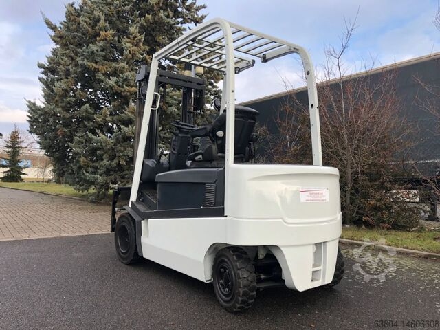 Elektrische vorkheftruck met 4 wielen UniCarriers G1Q2L30Q (QX2-30H)