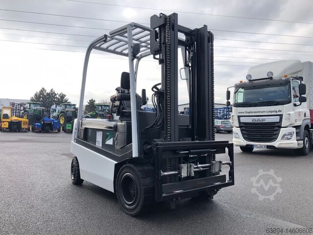 Elektrische vorkheftruck met 4 wielen UniCarriers G1Q2L30Q (QX2-30H)