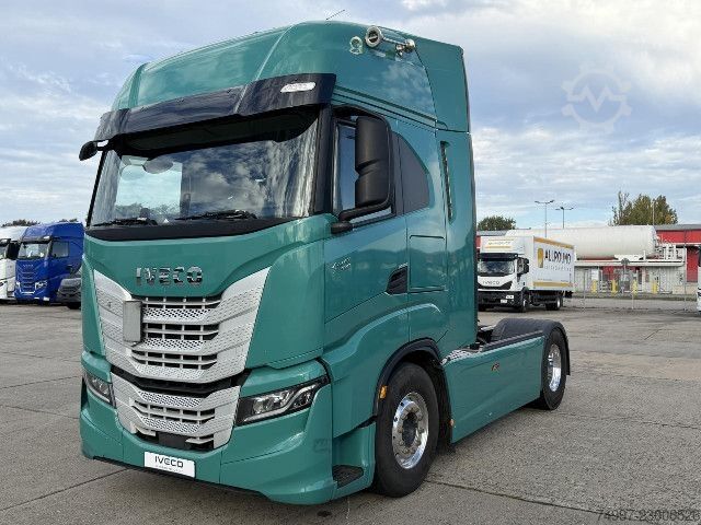 Trattore stradale standard IVECO AS440S53T/P / Intarder / Kipphydraulik