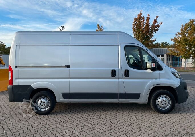 Magas tetős furgon PEUGEOT Boxer 335 KA L2H2/ 96kw/ AC/ RFK/ E-Paket/ AHK