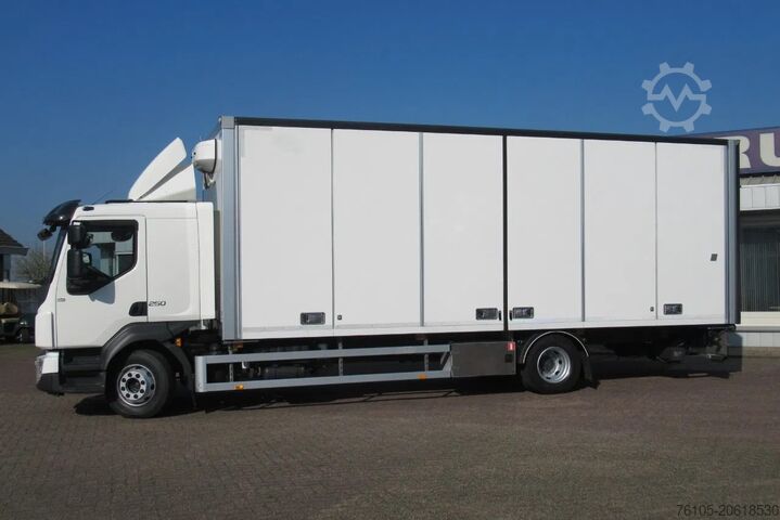 Koffer Volvo FL 250 Bakwagen + 6 deuren + Laadklep 2000 kg