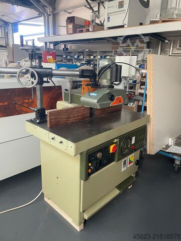 Freză de masă SCM T130 N