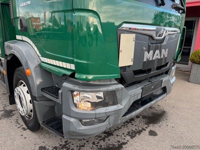 Plattewagen met zeil MAN TGM 18.290BL-SCHIEBEPLANEN/EDSCHA DACH/LBW 2TON