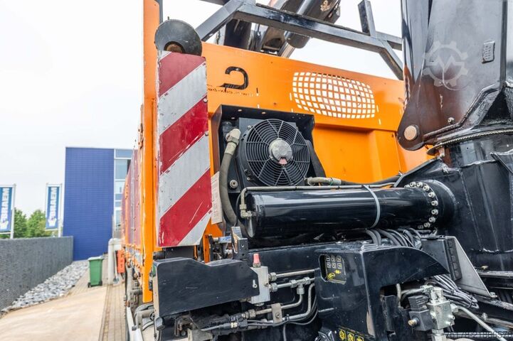 Ανατρεπόμενο όχημα με γερανό MAN TGS 35.400 BL -8x4H-6+ PM 38.5 SP-LC/7x