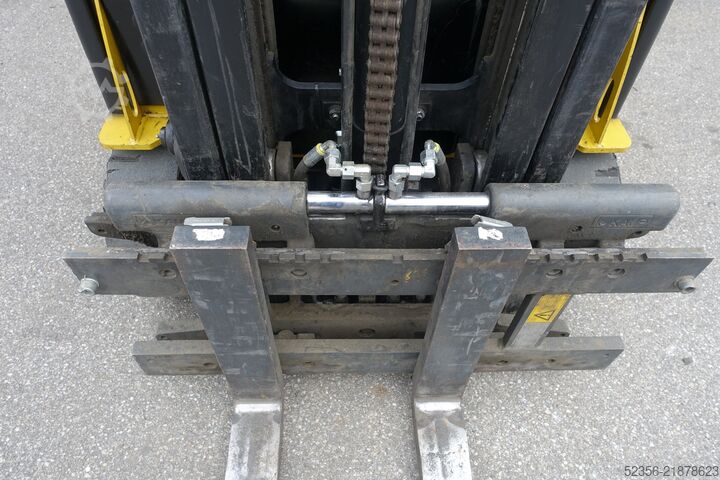 Gaffeltruck Yale ERP13VT SWB 1,5t 4,9m Triplex