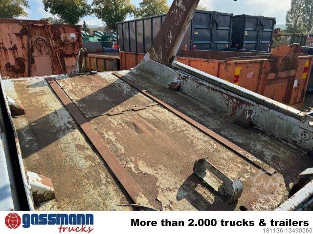 Speciallastbil Atlas hakenbare Absetzvorrichtung