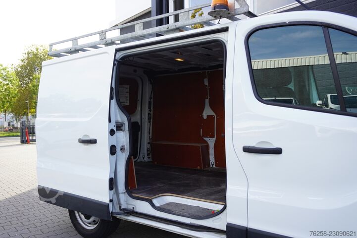 Renault Trafic 2.0 Blue dCi 130PK - Airco - Navi - Cruise - €14.950,- Excl. Renault Trafic 2.0 Blue dCi 130PK - Airco - Navi - Crui...