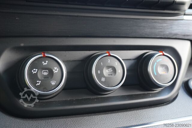 Renault Trafic 2.0 Blue dCi 130PK - Airco - Navi - Cruise - €14.950,- Excl. Renault Trafic 2.0 Blue dCi 130PK - Airco - Navi - Crui...