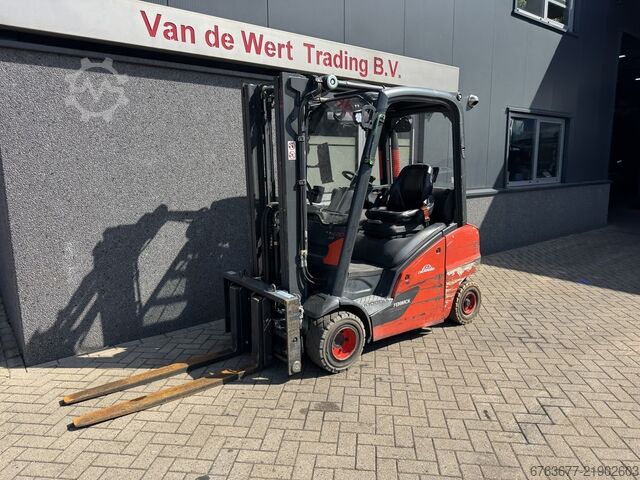 Linde H20T-01 Triplo 460 Freelift / Sideshift / Vorkversteller LPG 2016 LINDE H20T-01 Triplo 460 Freelift / Sideshift / Vorkversteller LPG 2016