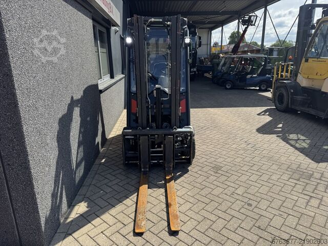 Linde H20T-01 Triplo 460 Freelift / Sideshift / Vorkversteller LPG 2016 LINDE H20T-01 Triplo 460 Freelift / Sideshift / Vorkversteller LPG 2016