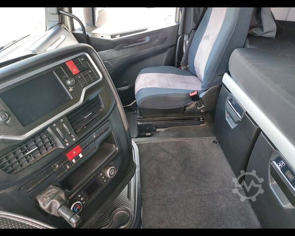 Cap tractor standard IVECO S-Way AS 440.180 - S-Way AS 440.180 4x2 C13 S51T/FP hi-tronix