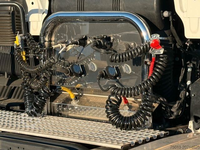 Standard SZM MAN Individual Lion TGX 18.640 LL Voll-Ausstattung