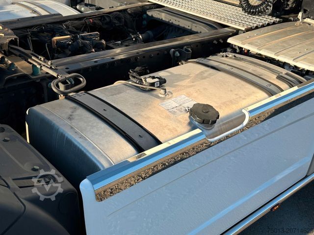 Hazardous materials truck MAN Individual Lion TGX 18.640 LL Voll-Ausstattung