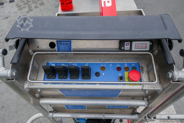 Truck work platform Renault CTE B18