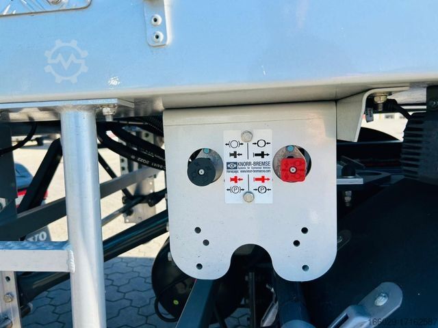 Ημιρυμουλκούμενο βυτιοφόρο KÄSSBOHRER Tankauflieger K.STN L 30