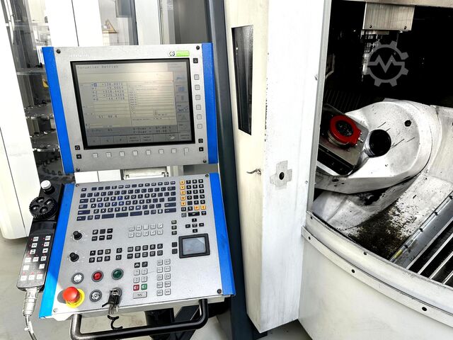 Függőleges megmunkáló központok + robot Mikron HSM 600 U + 400 U + Robot