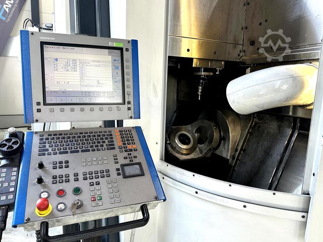 Függőleges megmunkáló központok + robot Mikron HSM 600 U + 400 U + Robot