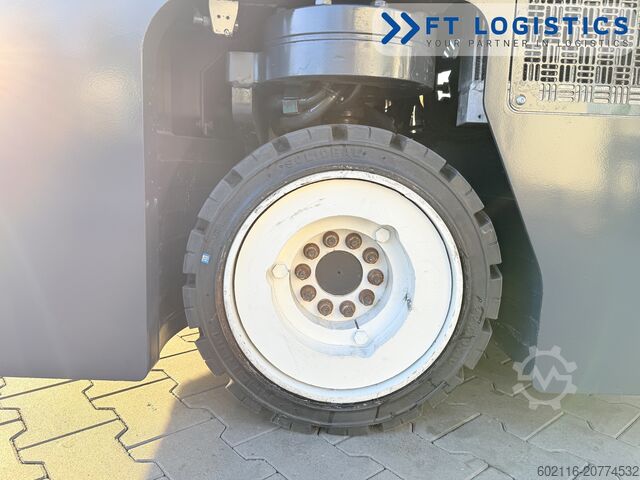 čtyřcestný vysokozdvižný vozík Combilift C2500CB DIESEL TRIPLEX 5500 POSITIONER