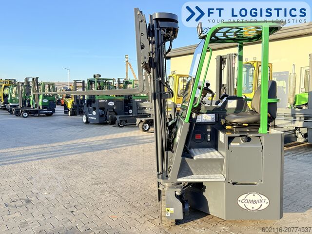 čtyřcestný vysokozdvižný vozík Combilift C2500CB DIESEL TRIPLEX 5500 POSITIONER